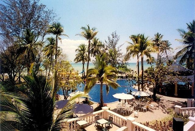 Club Morocco Resort And Country Club Subic Bagian luar foto