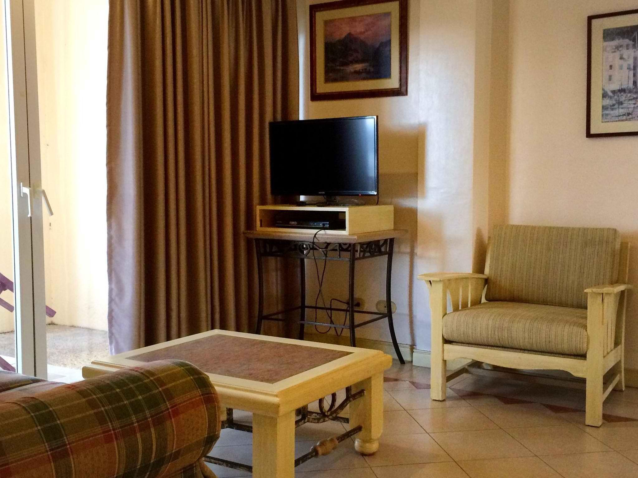 Club Morocco Resort And Country Club Subic Bagian luar foto