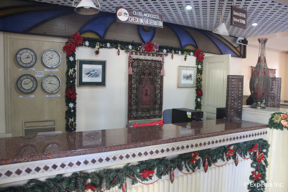 Club Morocco Resort And Country Club Subic Bagian luar foto